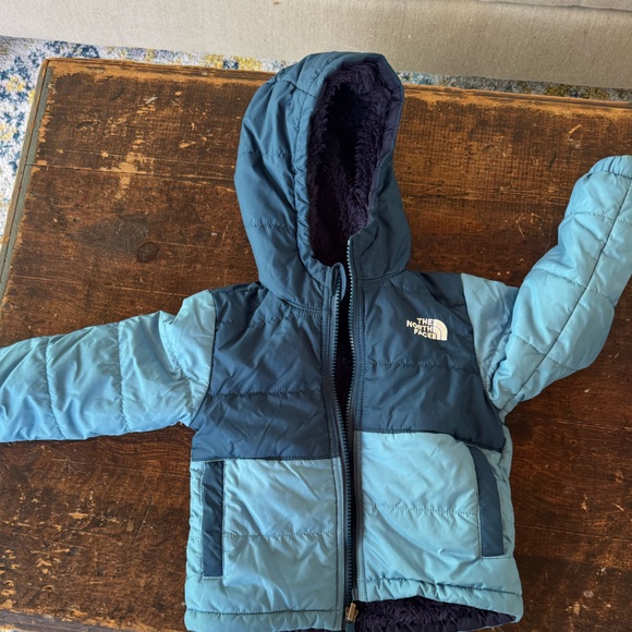 The North Face Toddler Jacket - Picture 1 of 4